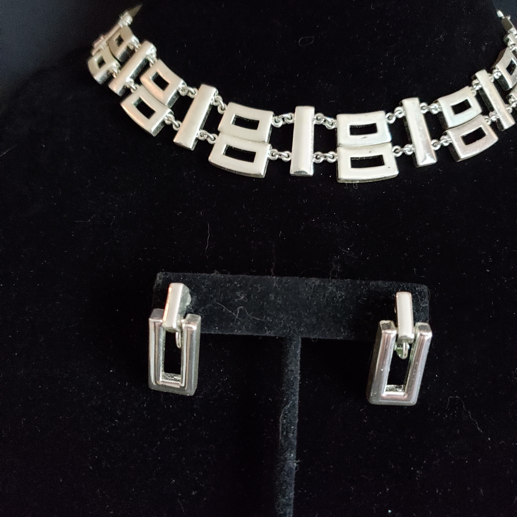 Napier Silver Tone Necklace And Screw Back Earring
